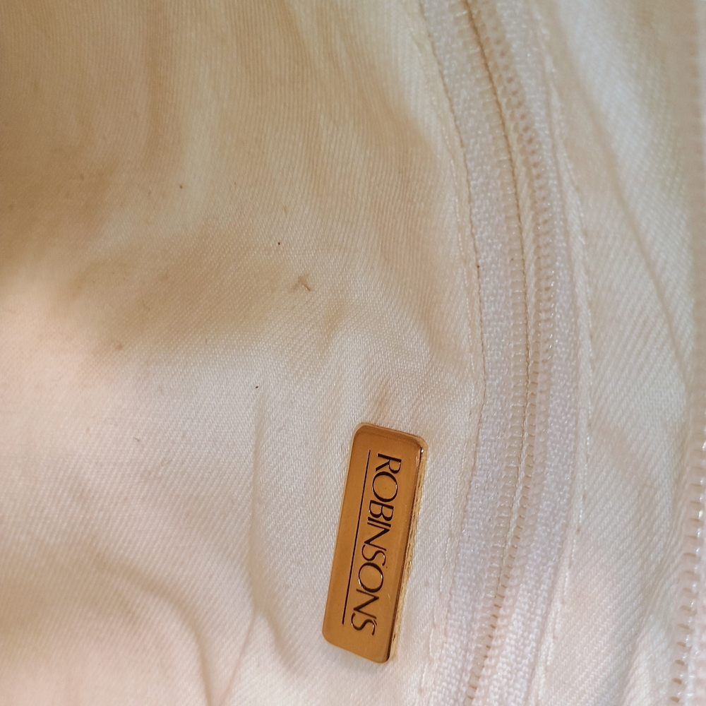 Robinsons Cream Fabric with Gold Accent
